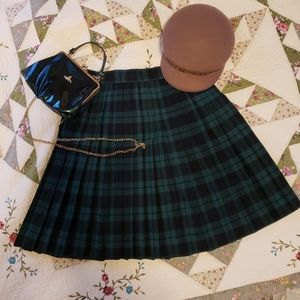 Pleated Plaid skirt
